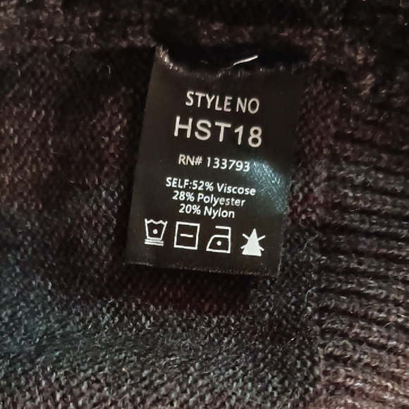 POL Distressed Gray Striped Sweater - Picture 5 of 5